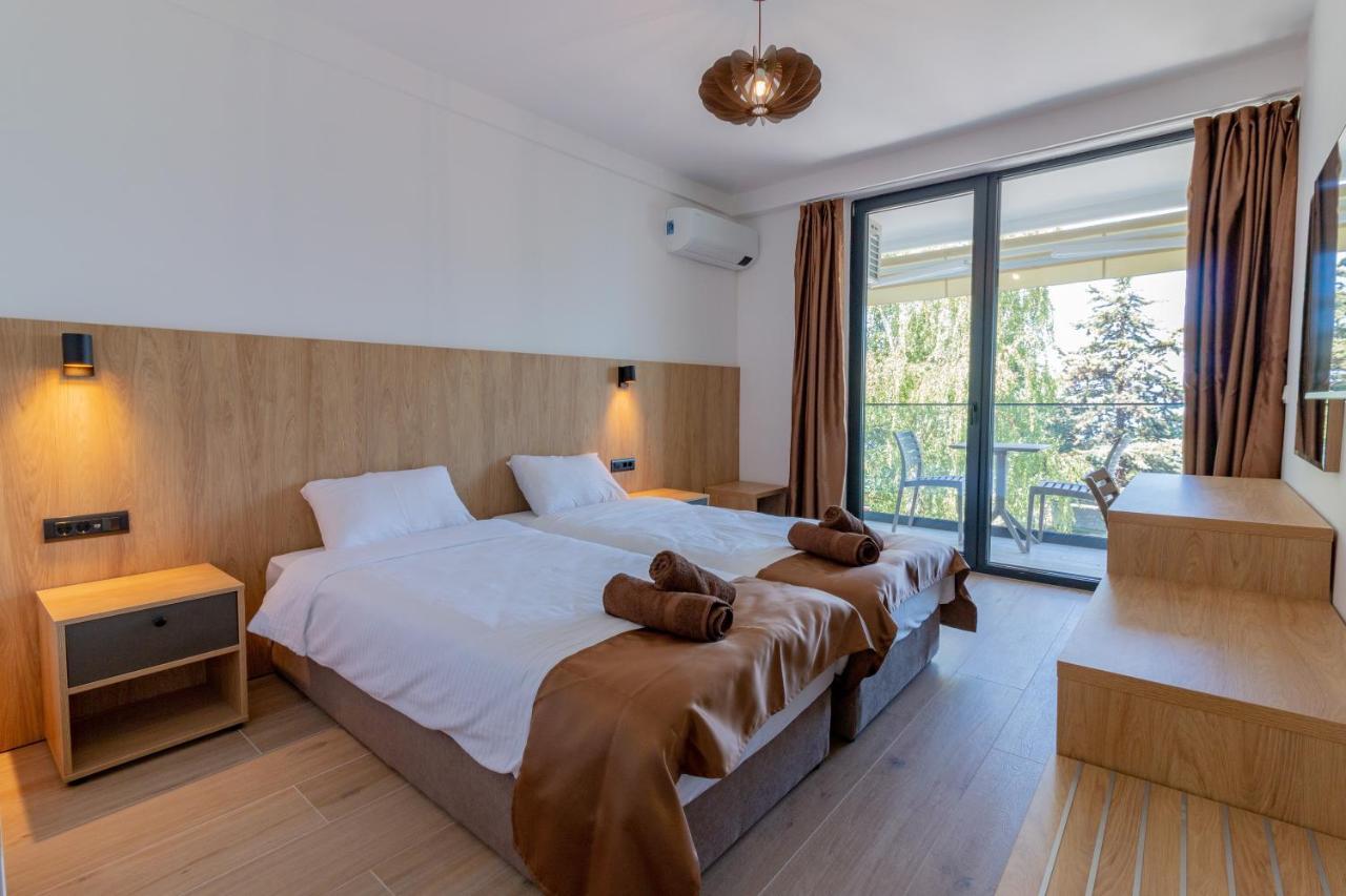 Lago Hotel Lagadin Ngoại thất bức ảnh