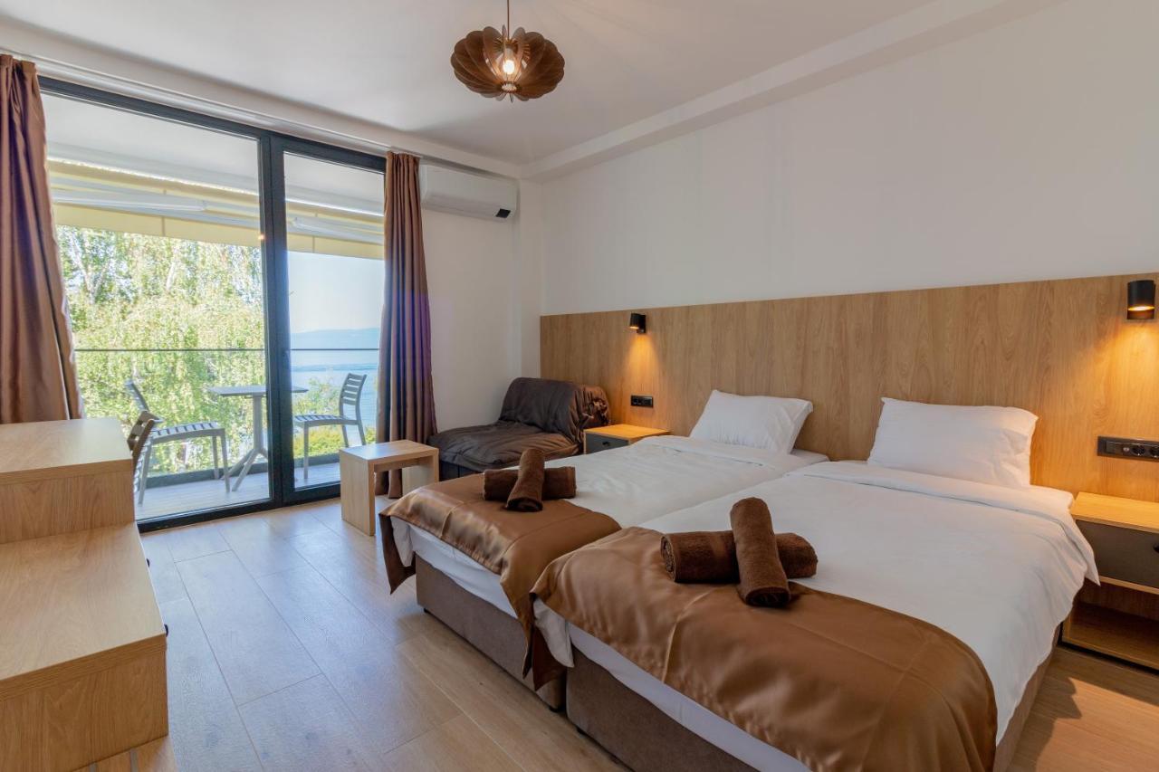 Lago Hotel Lagadin Ngoại thất bức ảnh
