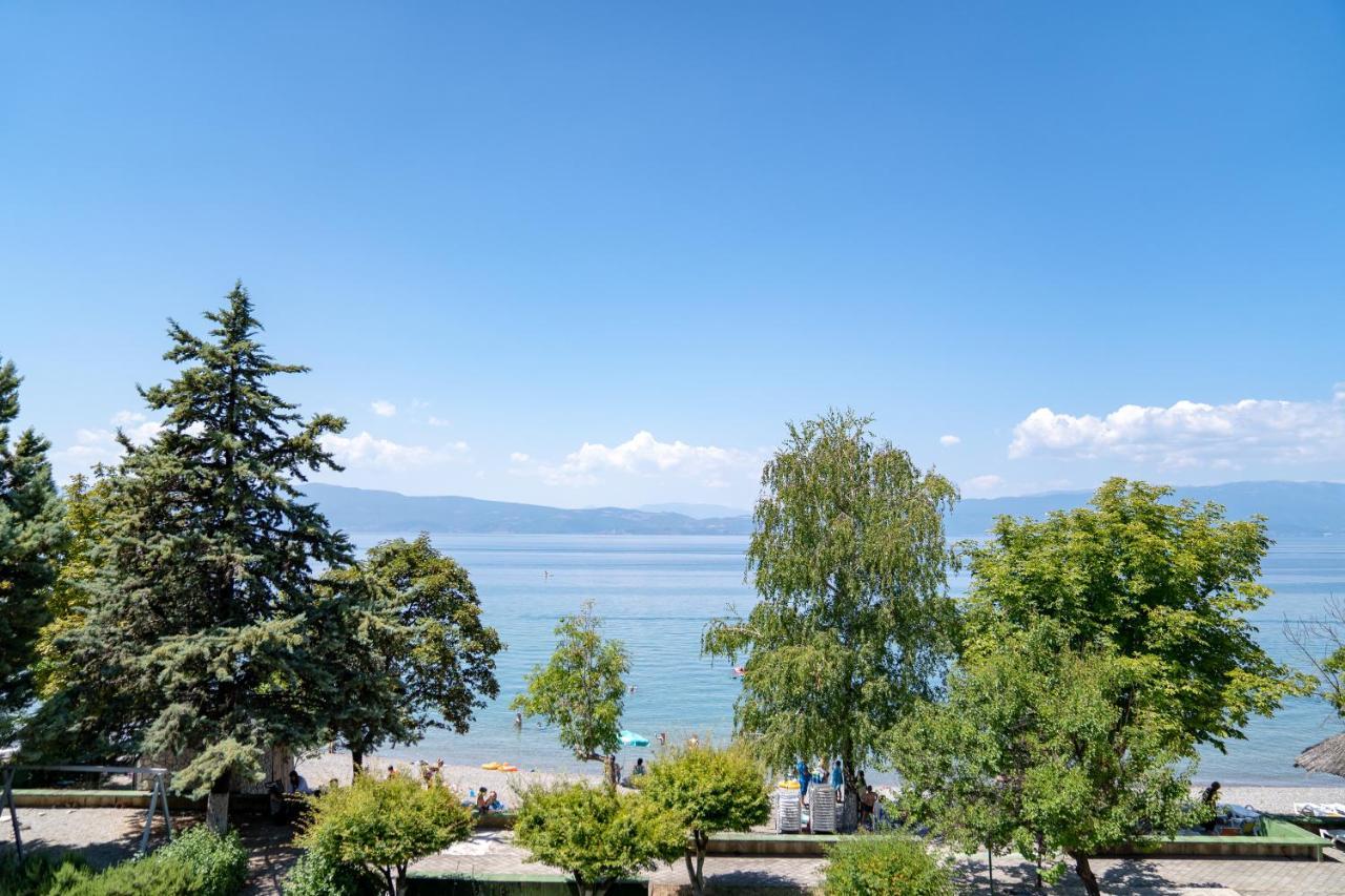 Lago Hotel Lagadin Ngoại thất bức ảnh