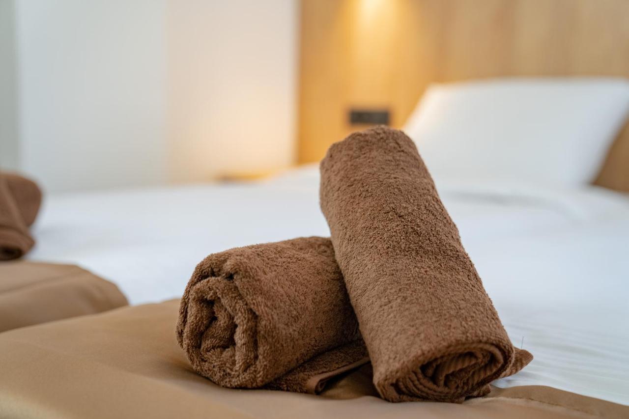 Lago Hotel Lagadin Ngoại thất bức ảnh